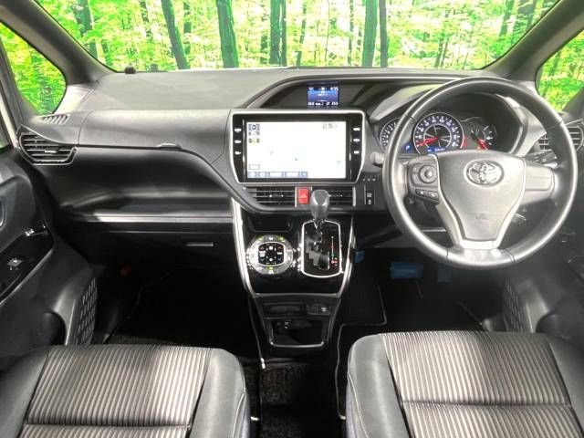 Toyota VOXY 2018-09 29037-1