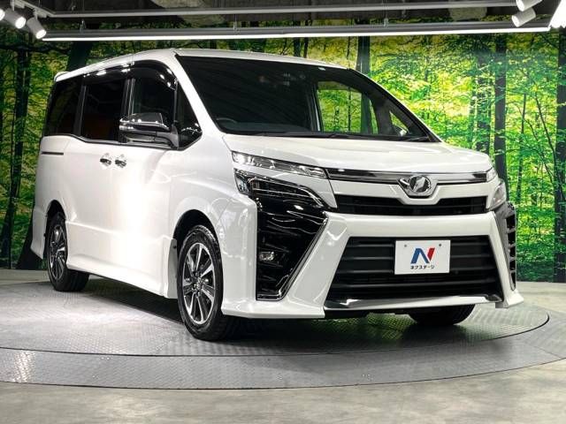 Toyota VOXY 2018-09 29037-17