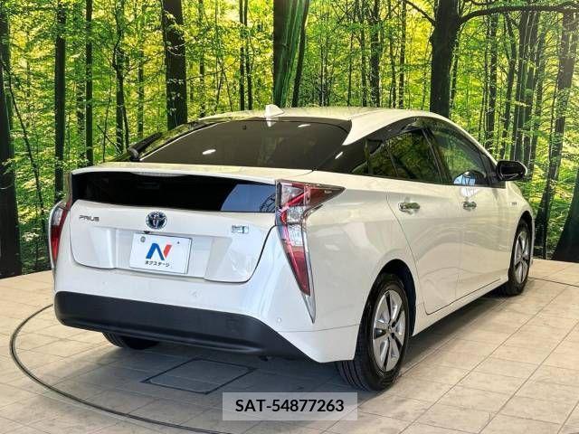 Toyota PRIUS 2016-03 366357-17