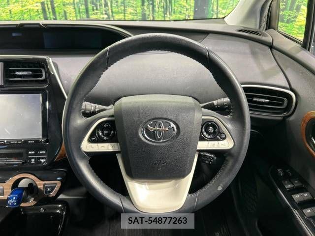 Toyota PRIUS 2016-03 366357-11