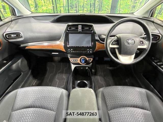 Toyota PRIUS 2016-03 366357-1