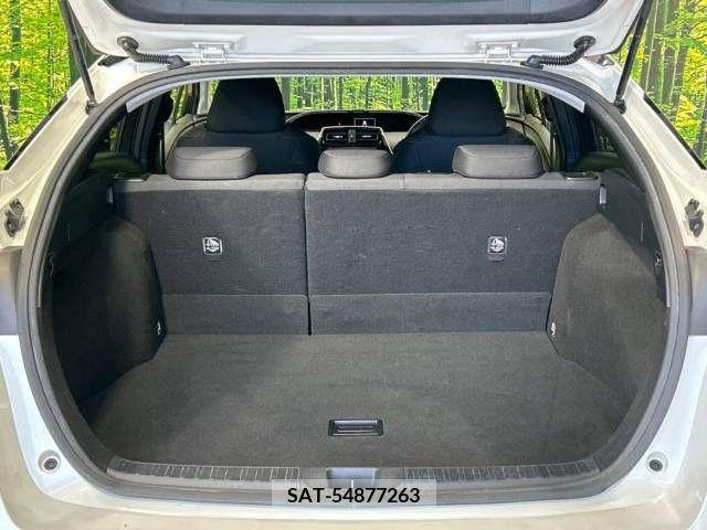 Toyota PRIUS 2016-03 366357-10