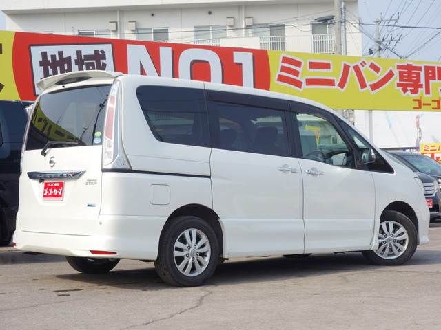 Nissan SERENA 2011-03 1540-1
