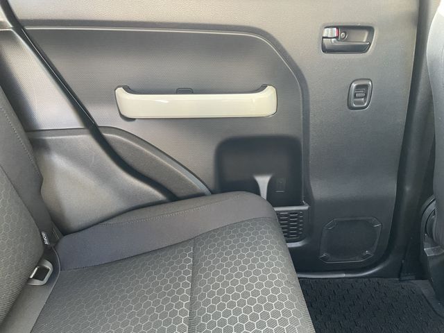 Suzuki X BEE 2018-03 8810-21