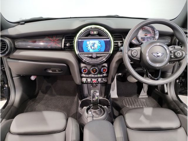 Bmw MINI 2020-03 28184-1