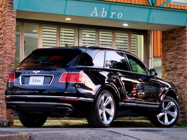 Bentley BENTAYGA 2018-10 4929-1
