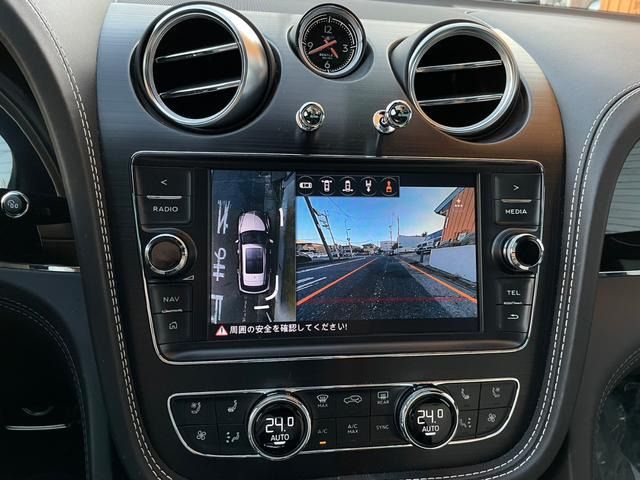 Bentley BENTAYGA 2018-10 4929-14