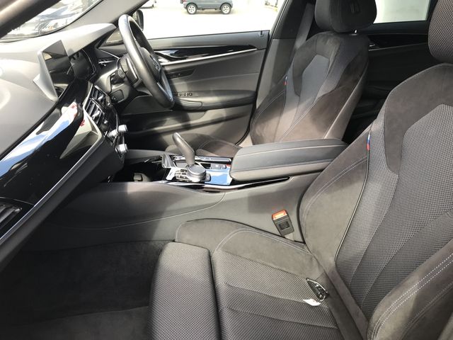 Bmw 5 SERIES 2019-04 15030-14