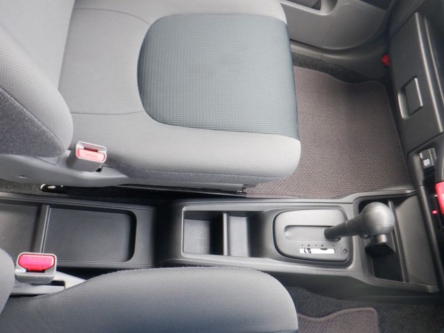 Nissan NV150 AD 2018-09 23070-22