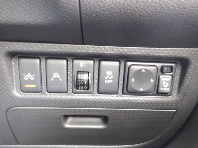 Nissan NV150 AD 2018-09 23070-9