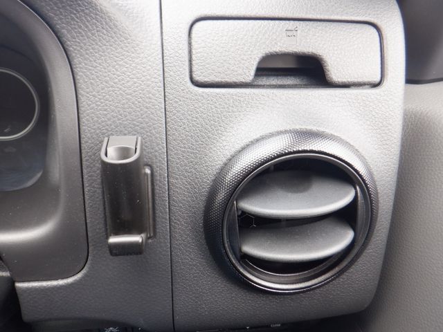 Nissan NV150 AD 2018-09 23070-23