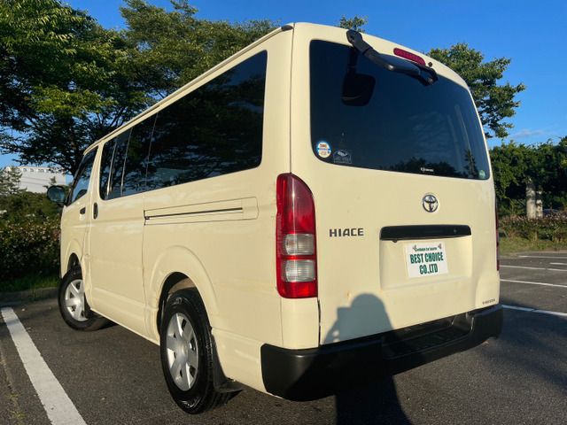 Toyota HIACE VAN 2011-08 5757-2