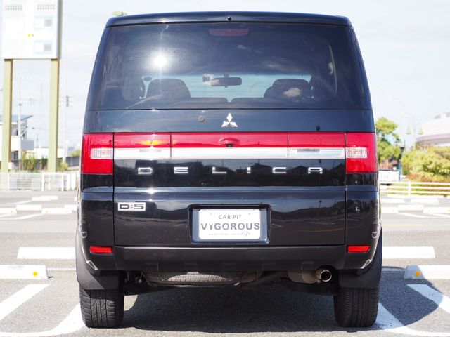 Mitsubishi DELICA D5 2007-02 12225-11