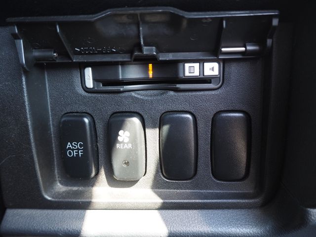 Mitsubishi DELICA D5 2007-02 12225-19