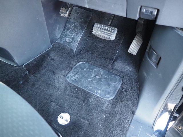Mitsubishi DELICA D5 2007-02 12225-23