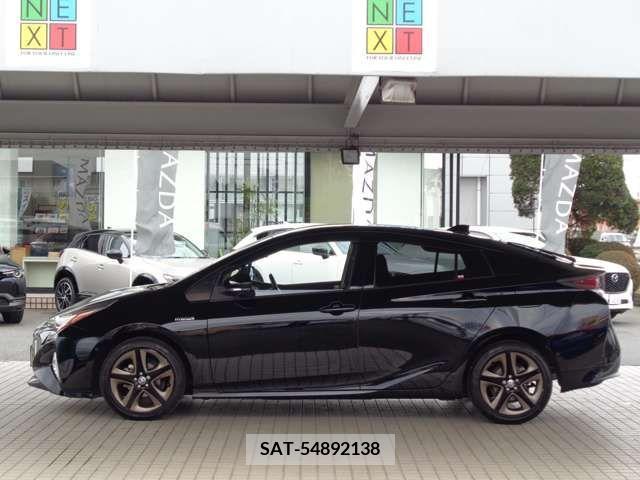 Toyota PRIUS 2018-07 387234-11