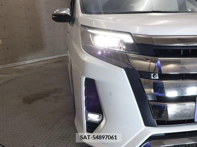 Toyota NOAH 2021-05 279487-19