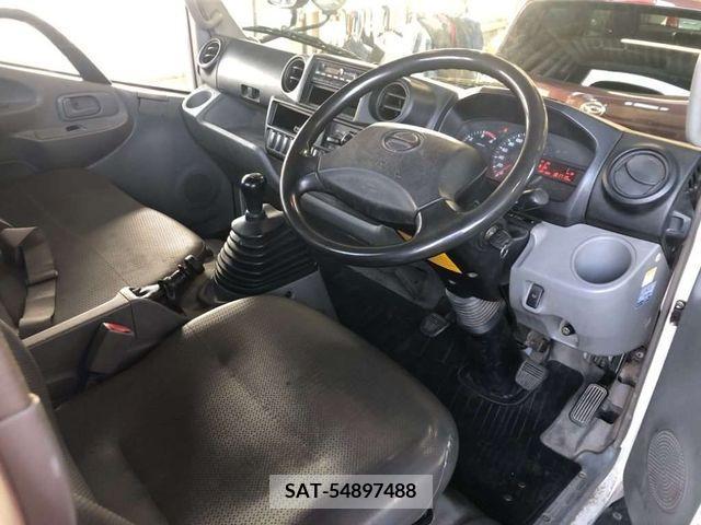 Hino DUTRO 2014-03 372459-1