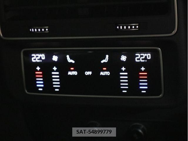 Audi Q8 2021-05 292845-21