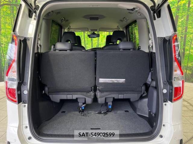 Nissan SERENA 2019-09 216406-11