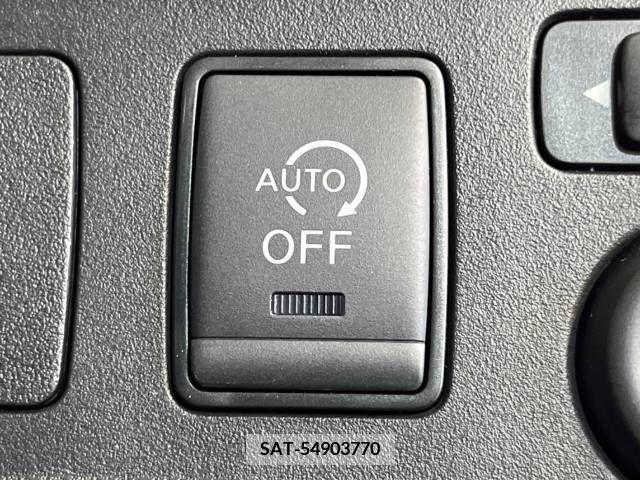 Nissan NOTE 2019-03 279909-7
