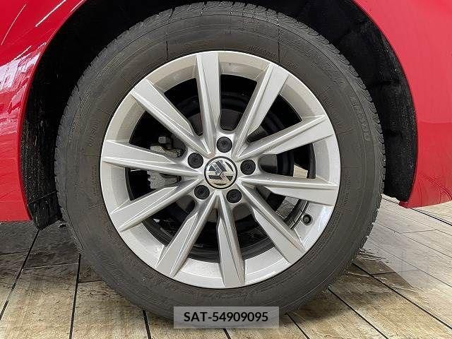VolksWagen THE BEETLE 2019-12 320205-18