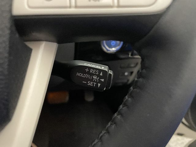 Toyota PRIUS PHV 2017-02 15388-24