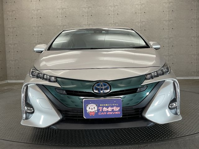 Toyota PRIUS PHV 2017-02 15388-4