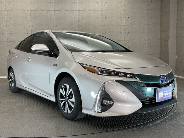 Toyota PRIUS PHV 2017-02 15388-5