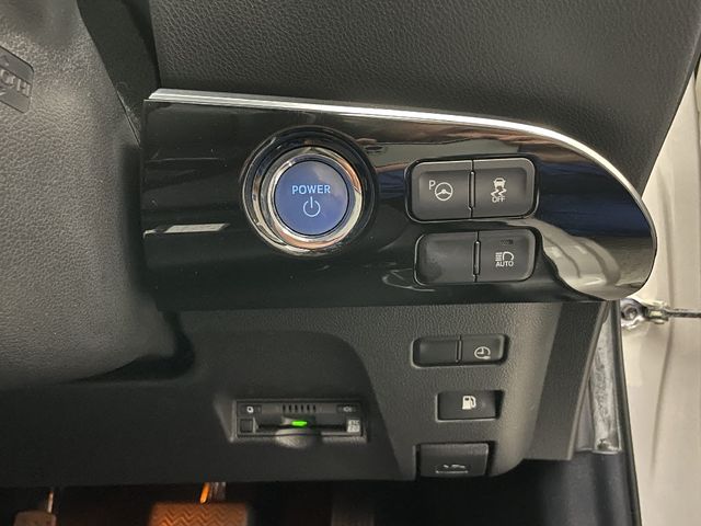 Toyota PRIUS PHV 2017-02 15388-20