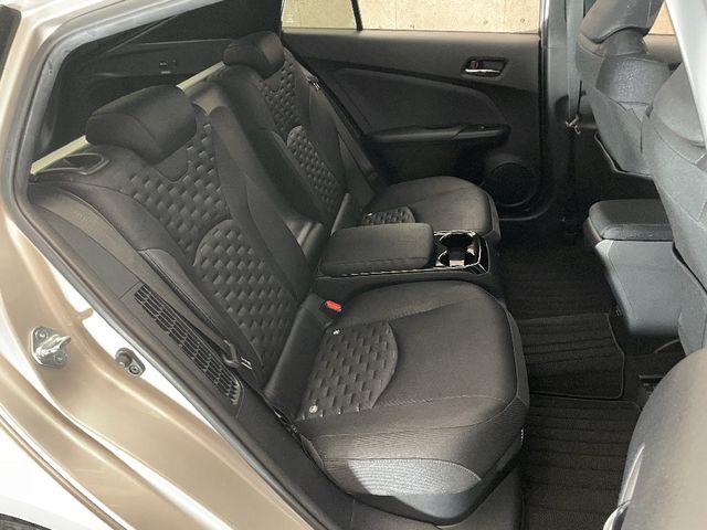 Toyota PRIUS PHV 2017-02 15388-11