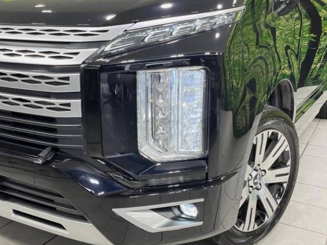 Mitsubishi DELICA D5 2023-05 14100-12