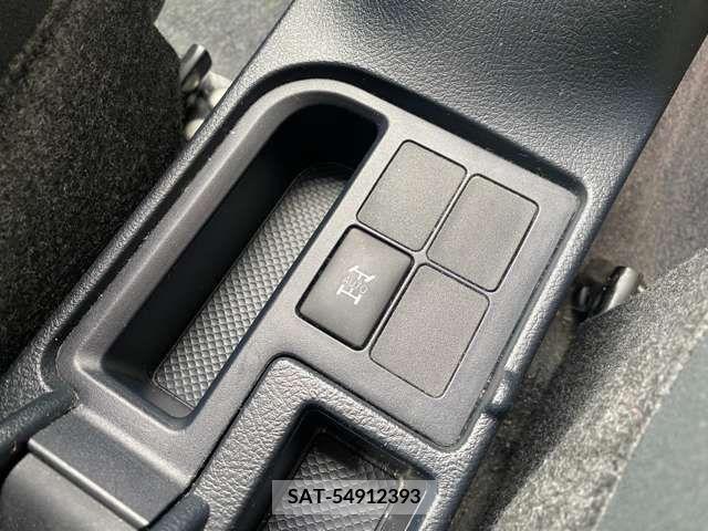 Toyota VITZ 2011-09 288575-11