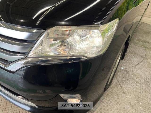 Nissan SERENA 2012-06 324911-12
