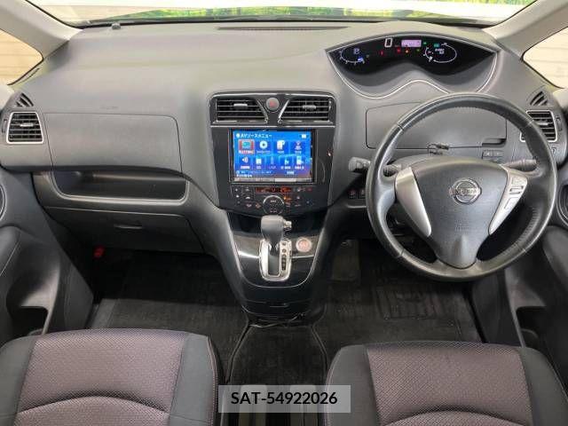 Nissan SERENA 2012-06 324911-1