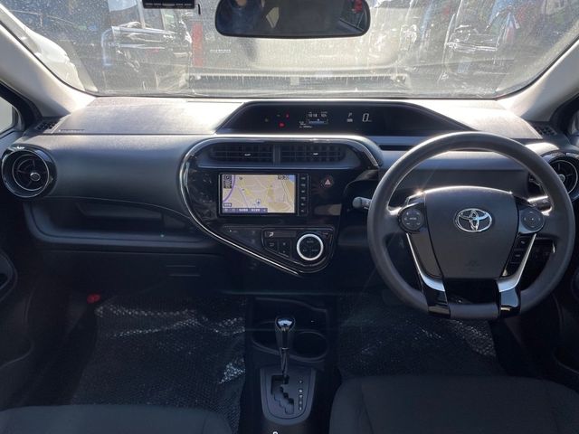 Toyota AQUA 2019-03 28259-2