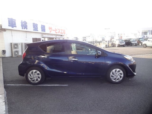 Toyota AQUA 2019-03 28259-3