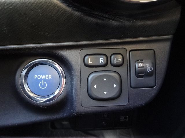 Toyota AQUA 2019-03 28259-23