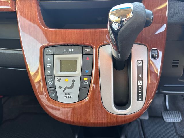 Daihatsu MOVE CUSTOM 2013-10 181126-15