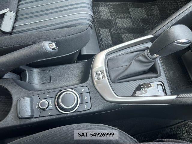 Mazda MAZDA2 2022-12 301966-7