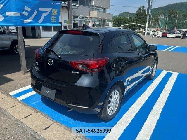 Mazda MAZDA2 2022-12 301966-2
