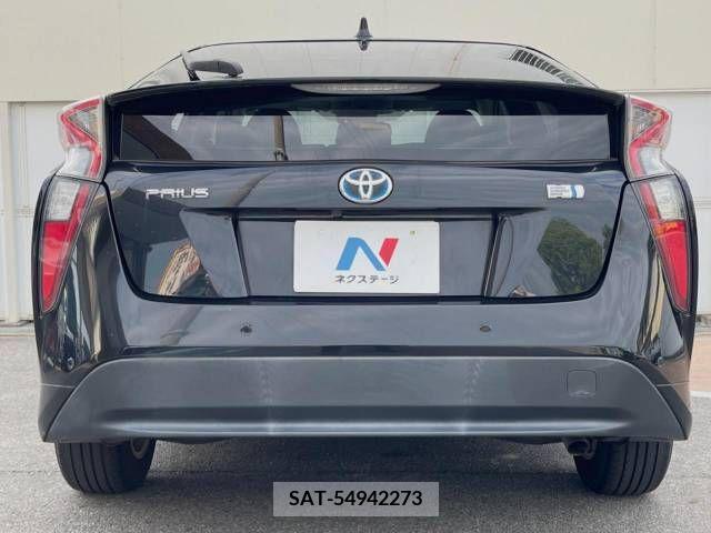 Toyota PRIUS 2017-08 322303-15