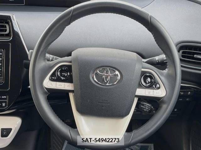 Toyota PRIUS 2017-08 322303-11