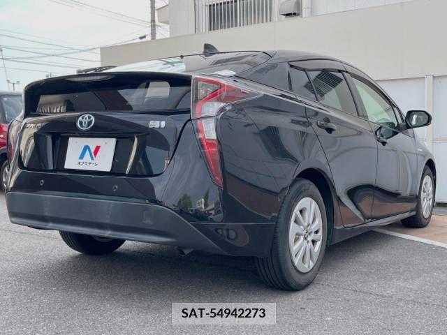 Toyota PRIUS 2017-08 322303-17
