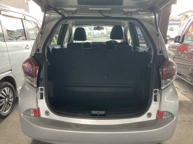 Toyota RACTIS 2014-09 21722-7