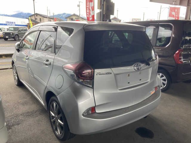 Toyota RACTIS 2014-09 21722-2