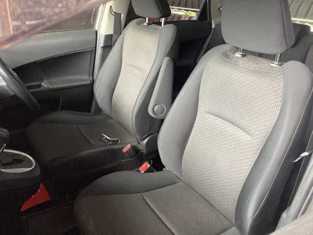Toyota RACTIS 2014-09 21722-5