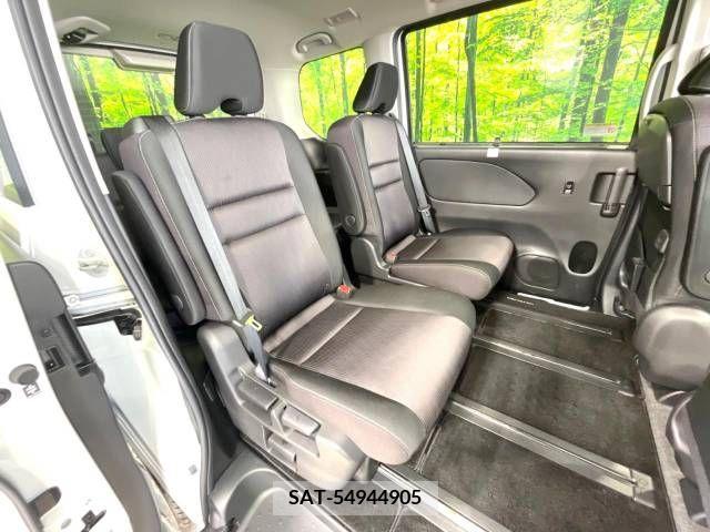 Nissan SERENA 2019-05 222959-9