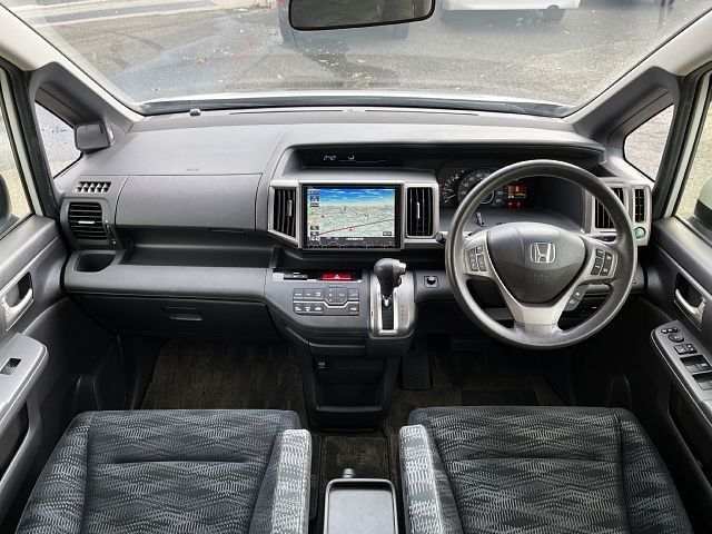Honda e 2013-10 193217-1