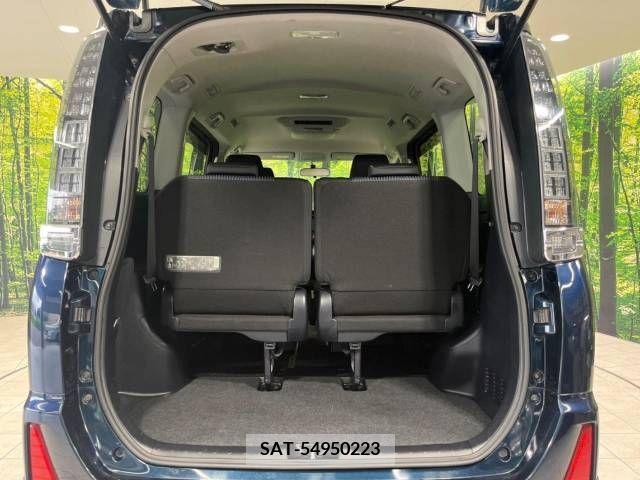 Toyota VOXY 2014-02 321672-11